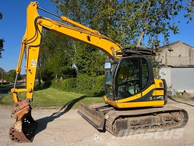 JCB JZ 140 LC حفارات زحافة