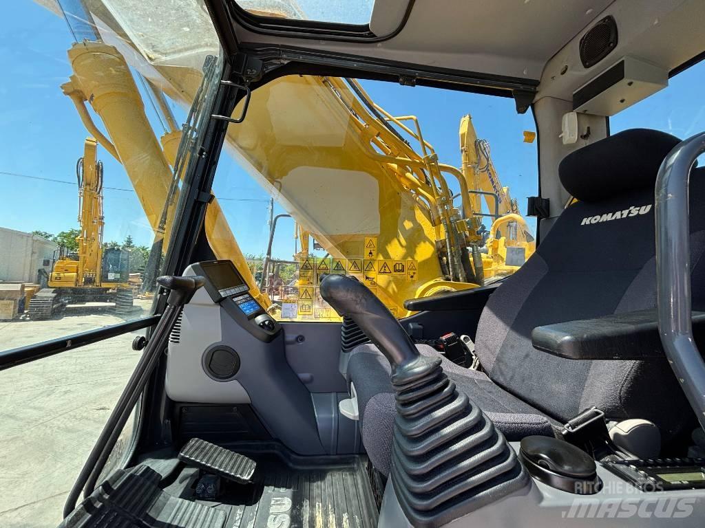Komatsu HB365NLC-3 حفارات زحافة