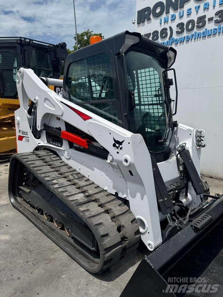 Bobcat T 740 لوادر انزلاقية التوجيه