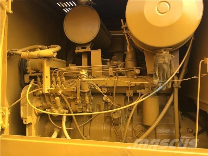 CAT 140 G معدات تمهيد الطرق