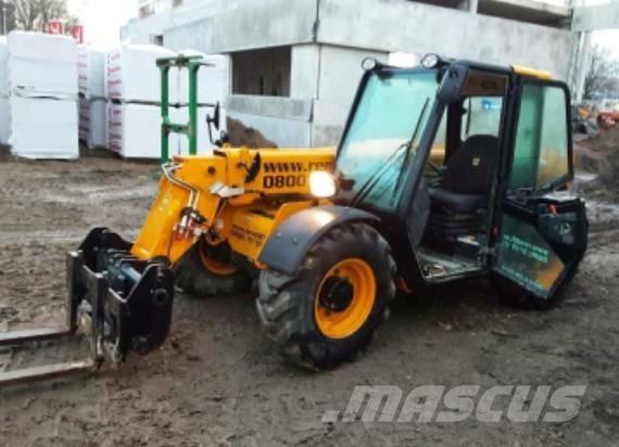 JCB 525-60 مناولات متداخلة