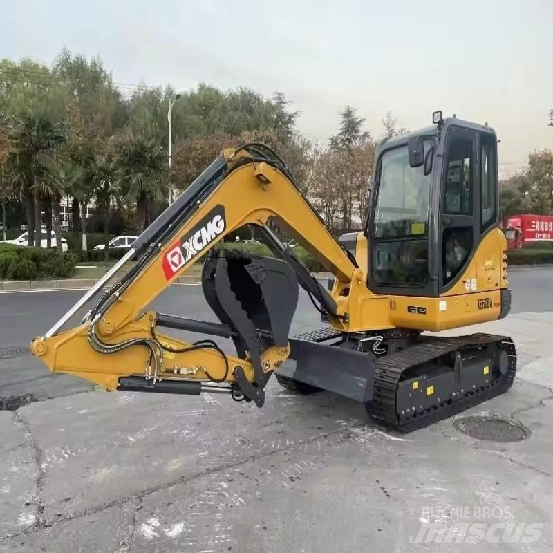 XCMG XE 60 DA حفارات زحافة