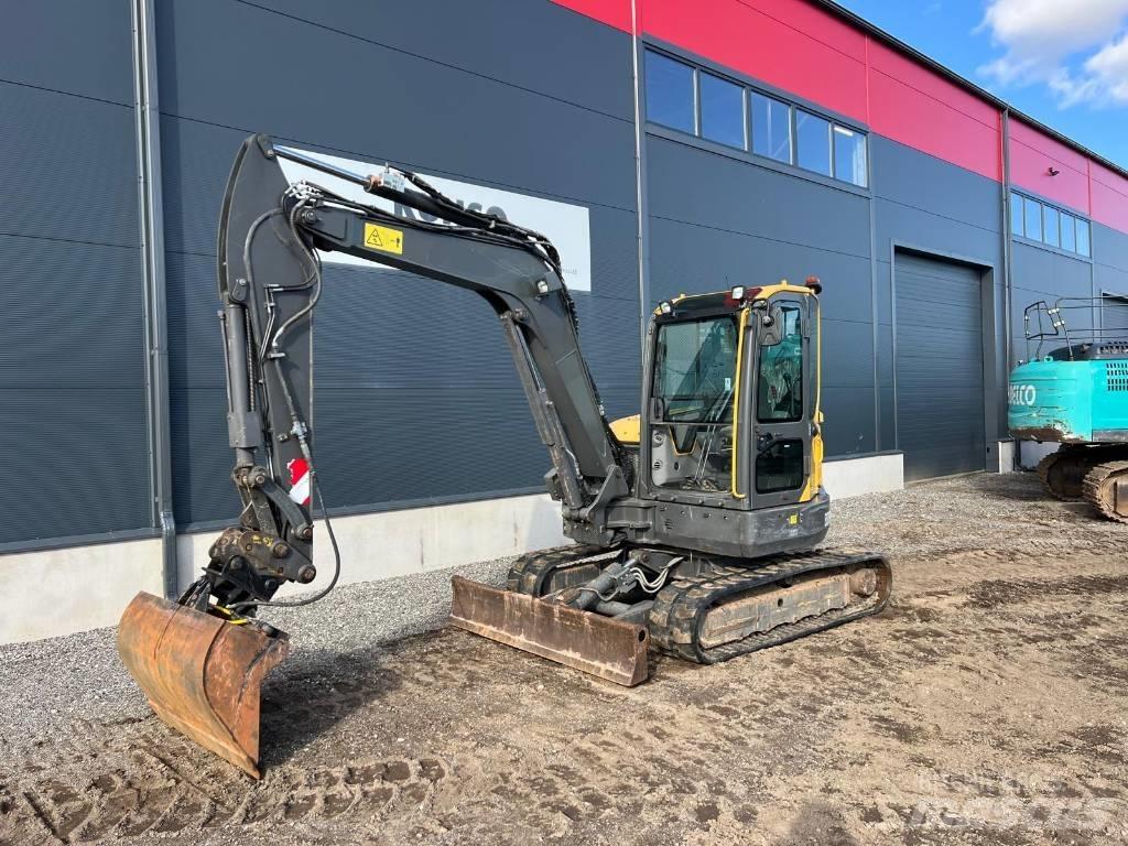 Volvo ECR 58 D حفارات وسط 7 طن - 12 طن