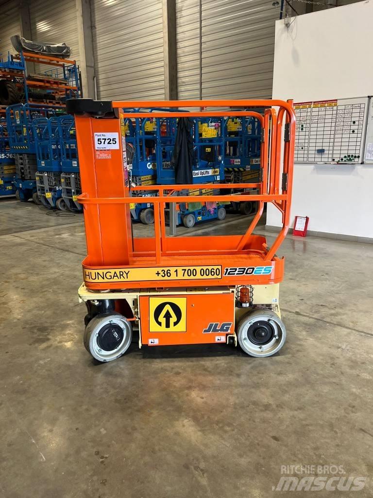 JLG 1230 ES رافعات السارية الرأسية
