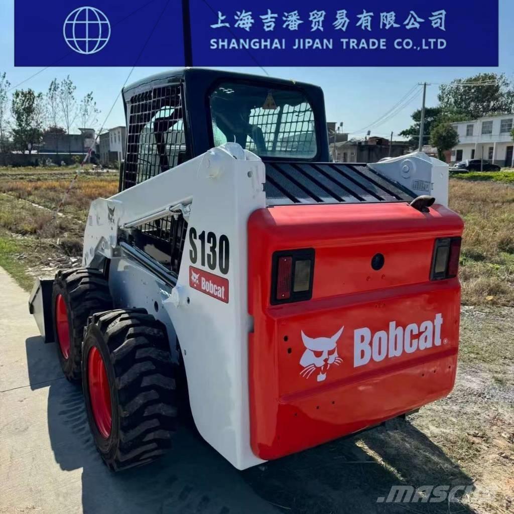 Bobcat S 130 لوادر انزلاقية التوجيه