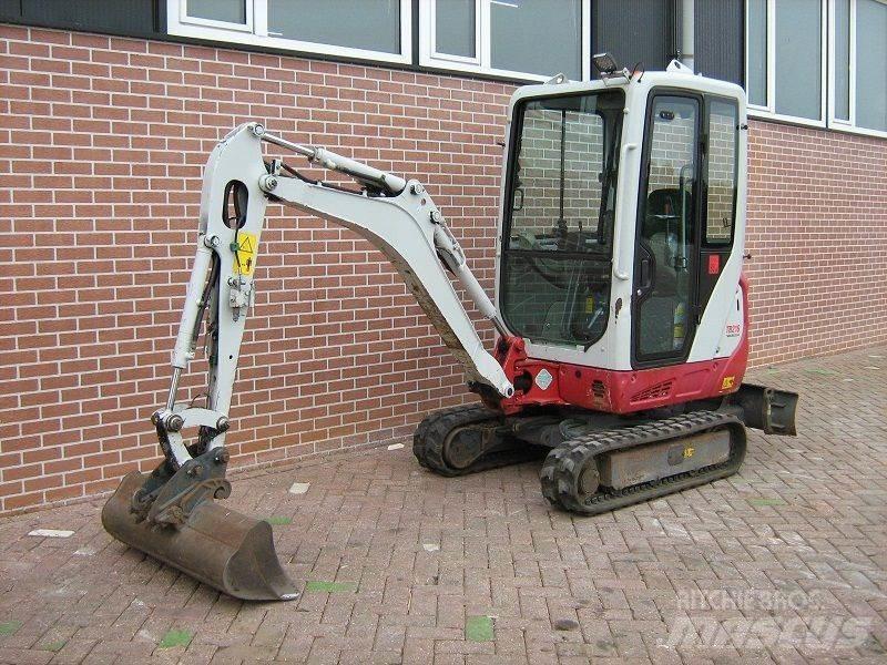 Takeuchi TB216 حفارات صغيرة أقل من 7 طن (حفارات صغيرة)