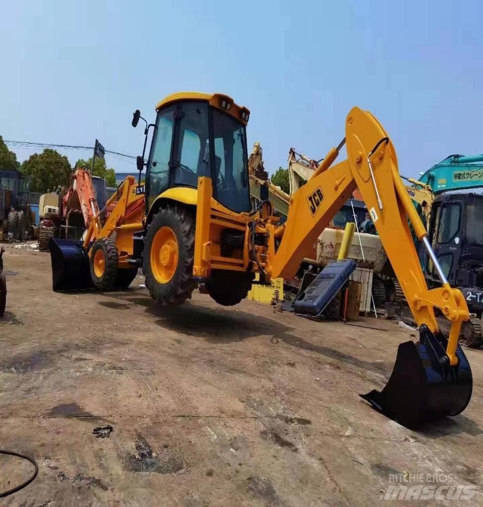 JCB 3 CX لوادر ذات جرافات عكسية