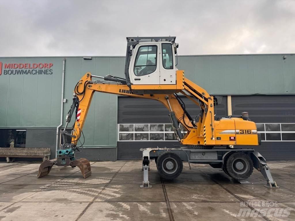 Liebherr A 316 مناولات المخلفات / مناولات صناعية