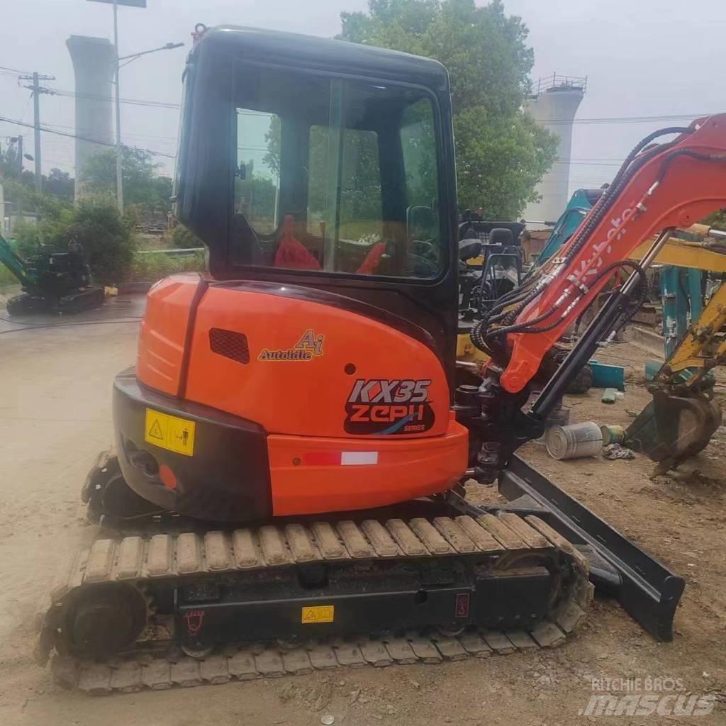 Kubota U 35-5 حفارات صغيرة أقل من 7 طن (حفارات صغيرة)