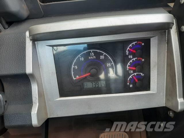 Doosan D 35 C-7 شاحنات الديزل