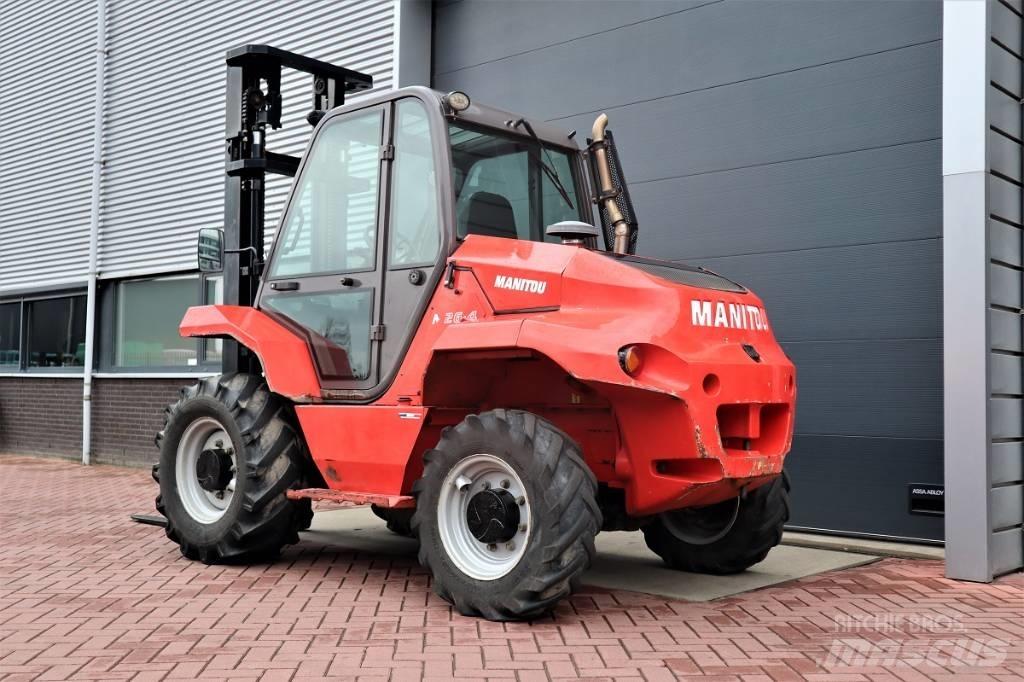 Manitou M 26.4 شاحنات الطرق الوعرة
