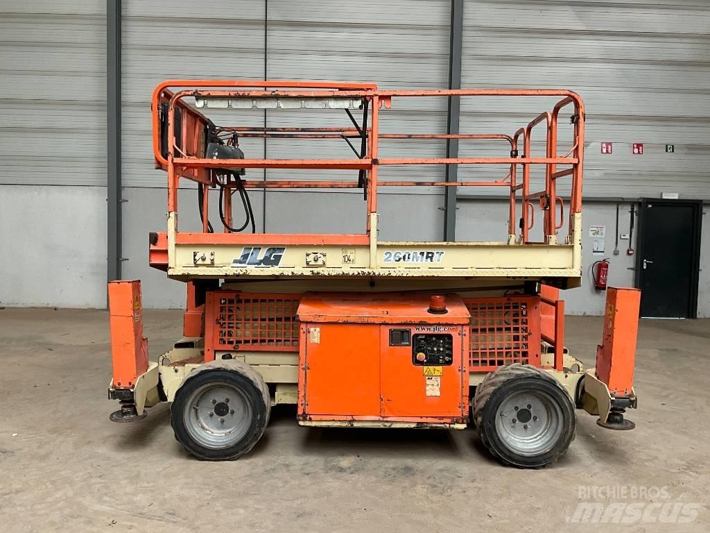 JLG 260 MRT رافعات مقصية الشكل