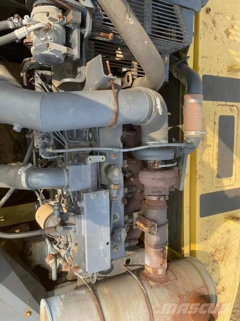 Komatsu PC 360 حفارات زحافة