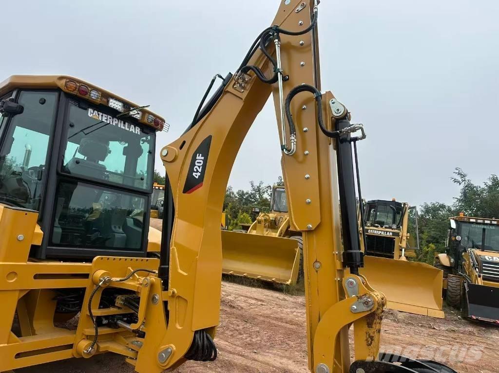 CAT 420 F2 لوادر ذات جرافات عكسية