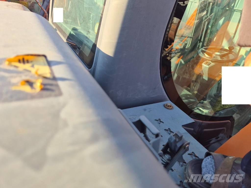 Doosan DX 170 W حفارات بعجل