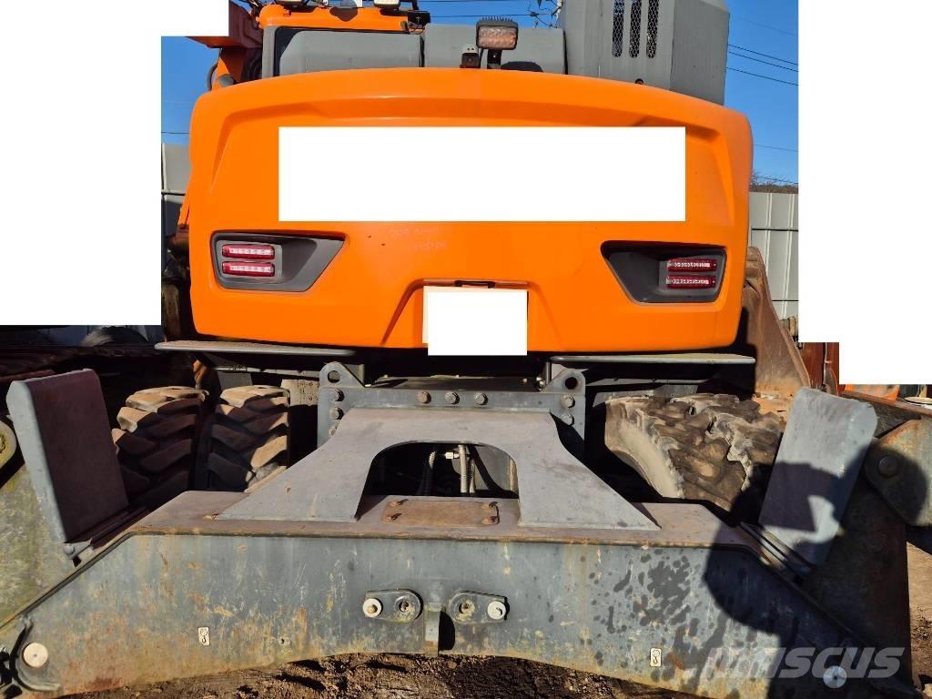 Doosan DX 170 W حفارات بعجل