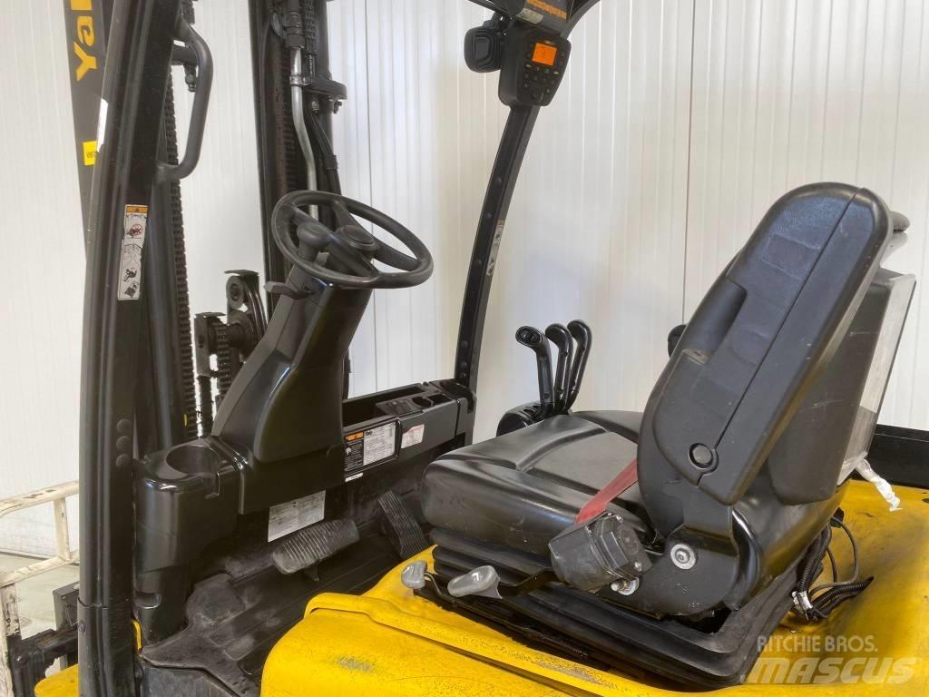 Yale ERP35VL شاحنات ذات رافعات شوكية تعمل بالكهرباء