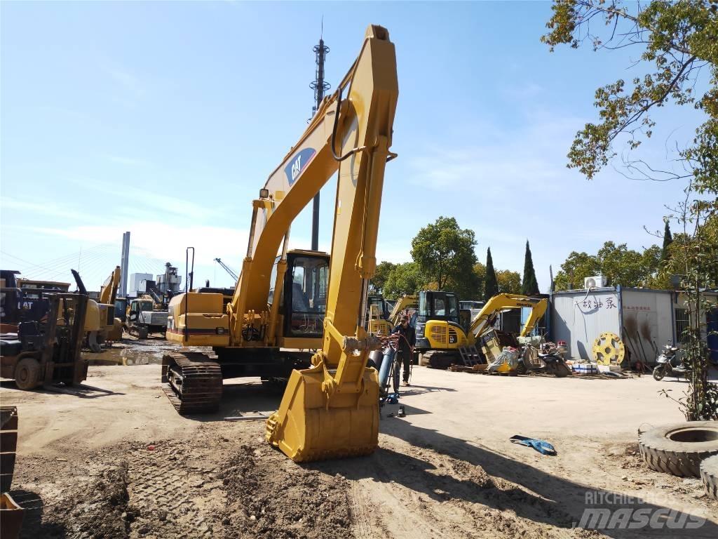 CAT 320B حفارات زحافة