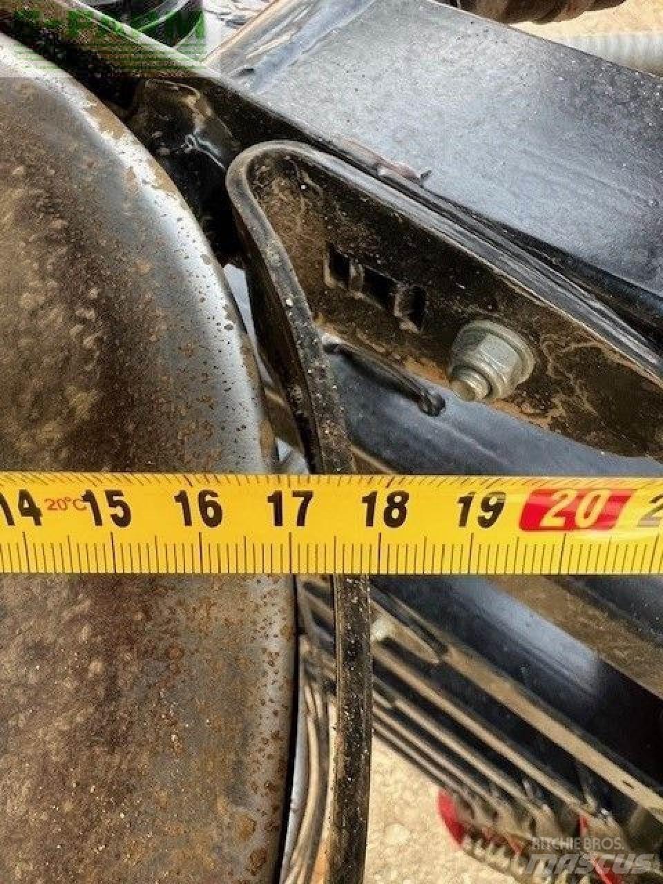 Horsch Pronto 6KR مثاقيب مدمجة