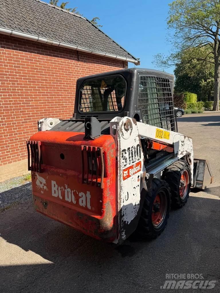 Bobcat S100 لوادر انزلاقية التوجيه