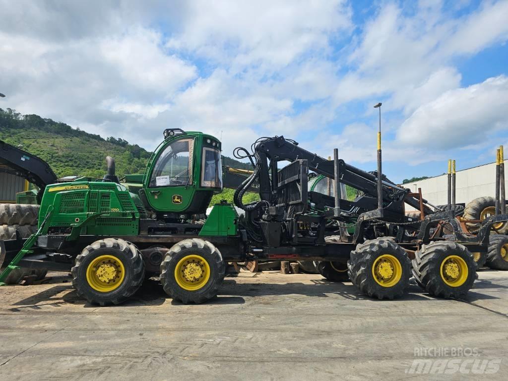 John Deere 1910G شاحنات