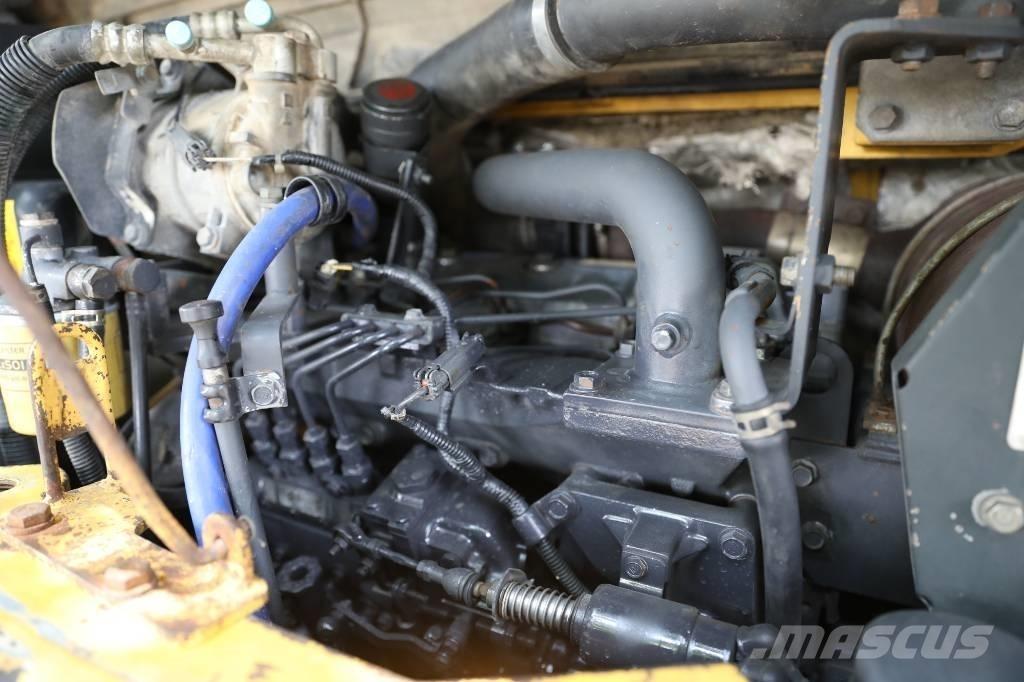 Komatsu PC 78 US-6 حفارات زحافة