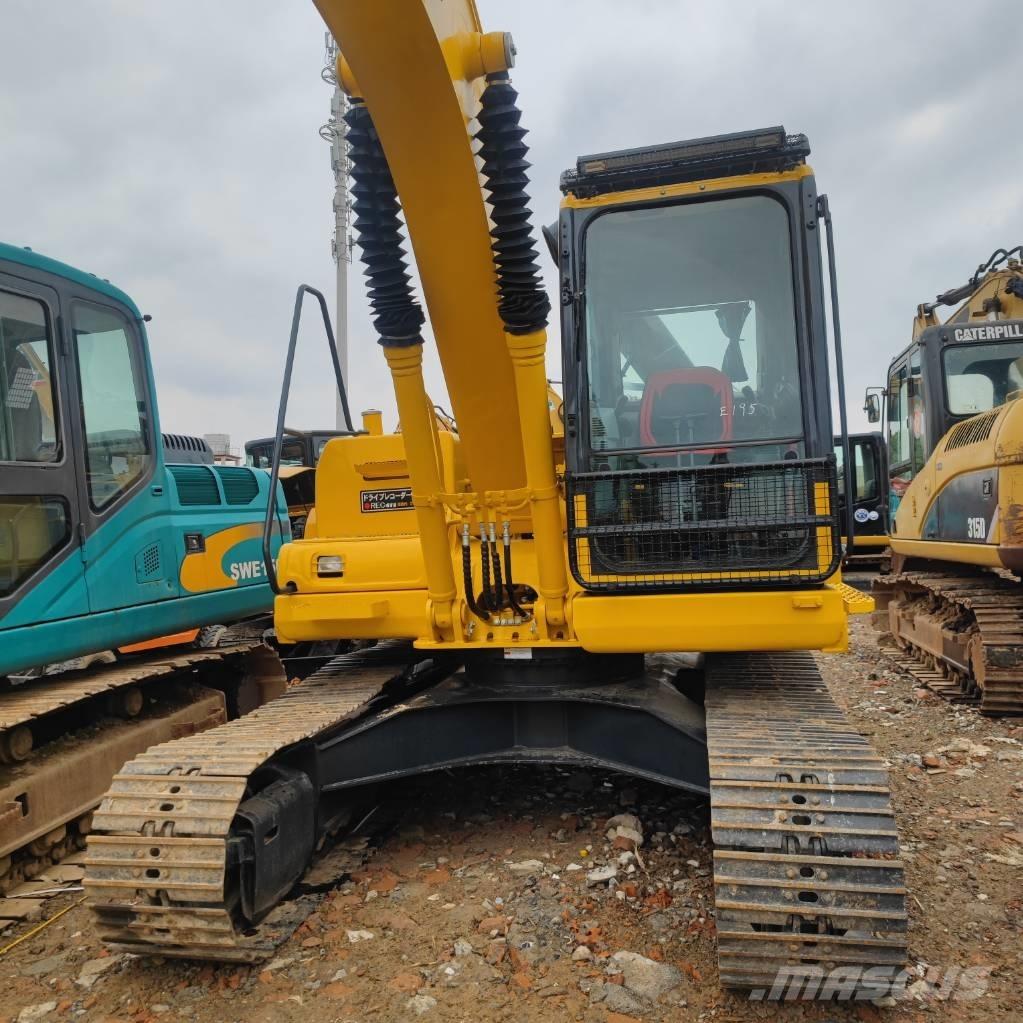 Komatsu PC 120-8 حفارات زحافة