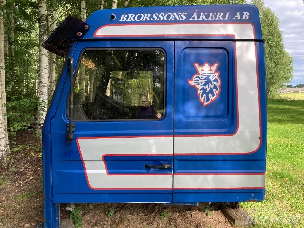 Scania 143 H كابينة والداخلية