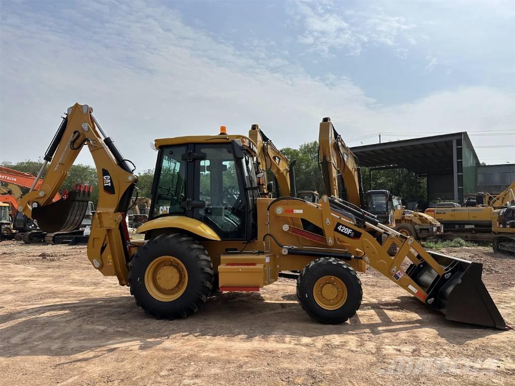 CAT 420 F2 لوادر ذات جرافات عكسية