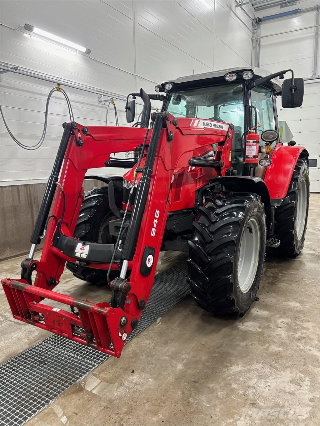 Massey Ferguson 5610 الجرارات