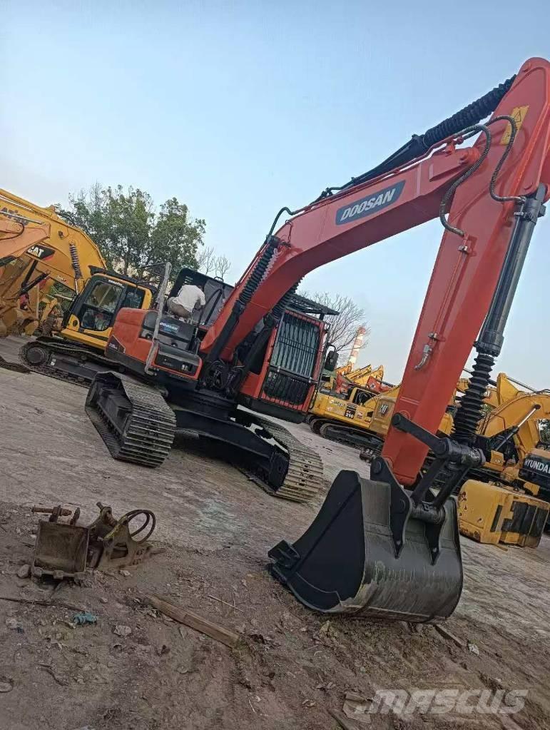 Doosan DX 225LC-9c حفارات زحافة