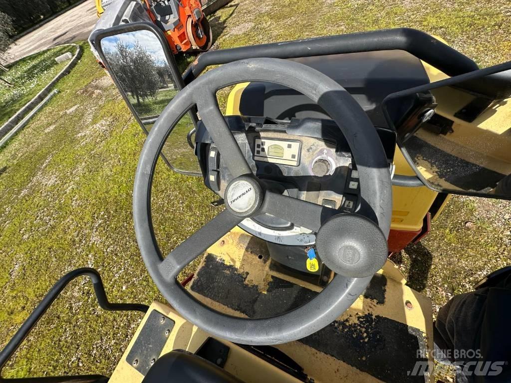 Dynapac CC 1200 C مداحل أحادية الأسطوانة