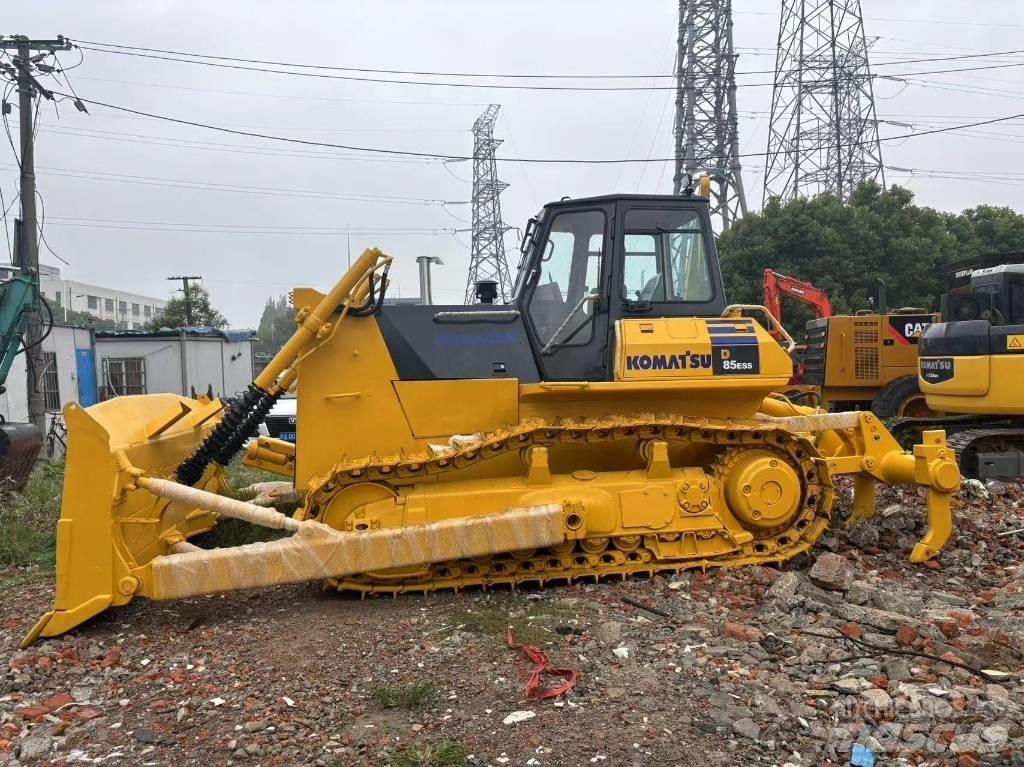 Komatsu D 85 E-12 بلدوزرات مجنزرة