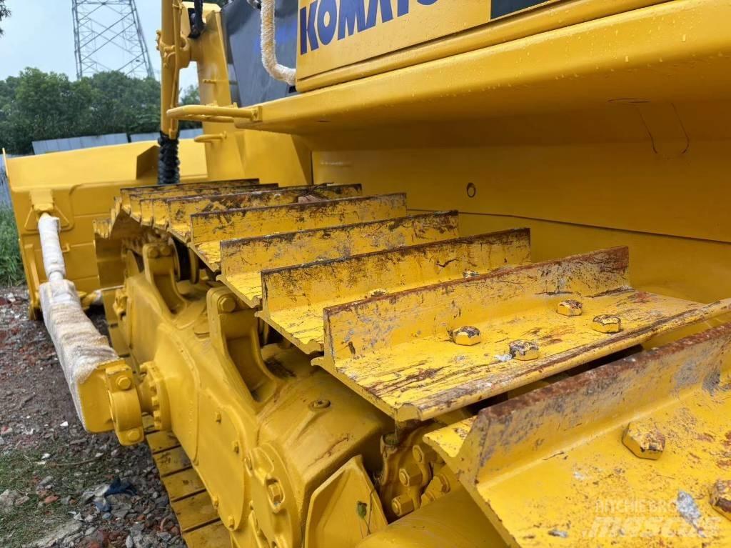 Komatsu D 85 E-12 بلدوزرات مجنزرة