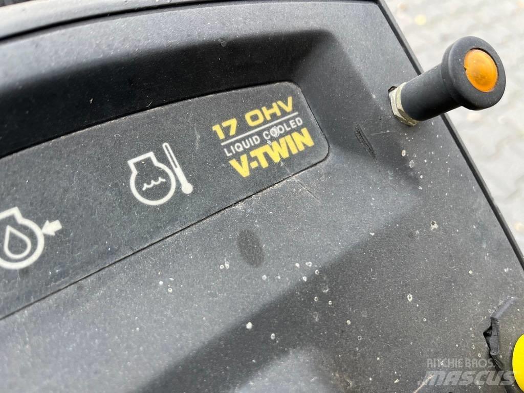 John Deere LX 188 ركوب الحشائش