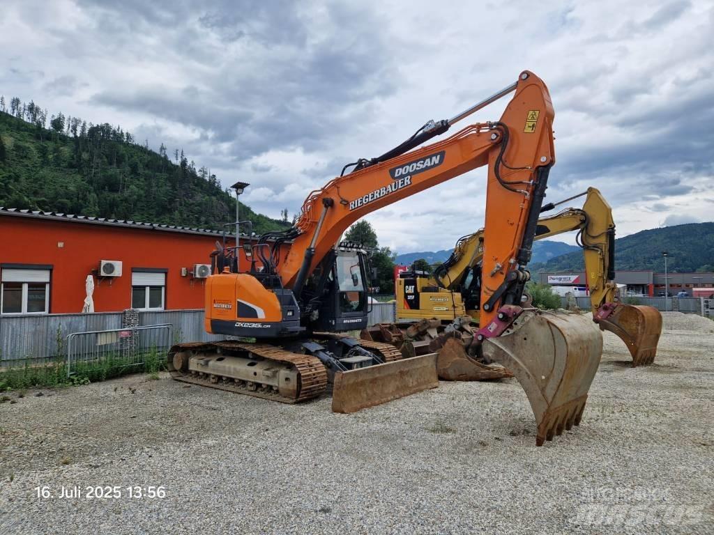 Doosan DX 235 LCR-5 حفارات زحافة