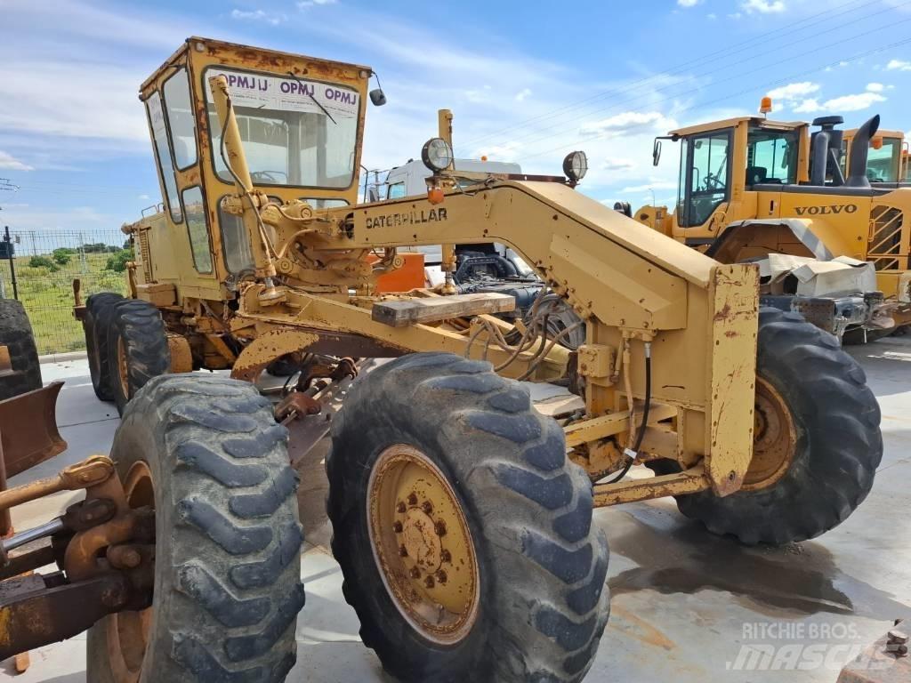 CAT 12 G معدات تمهيد الطرق