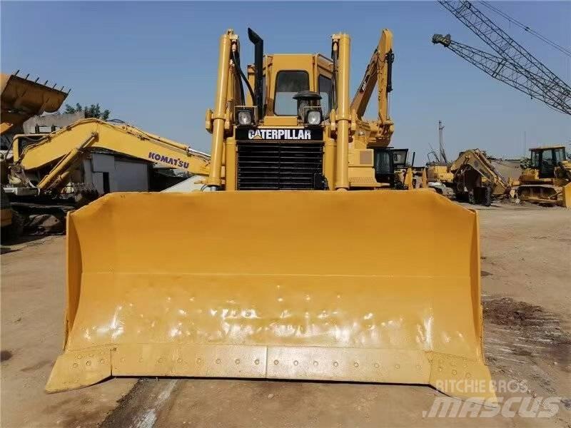 CAT D 7 H بلدوزرات مجنزرة