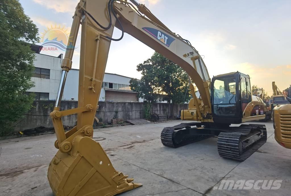 CAT 320 C L حفارات زحافة