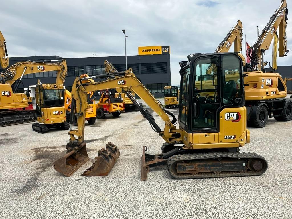CAT 302.7 حفارات صغيرة أقل من 7 طن (حفارات صغيرة)