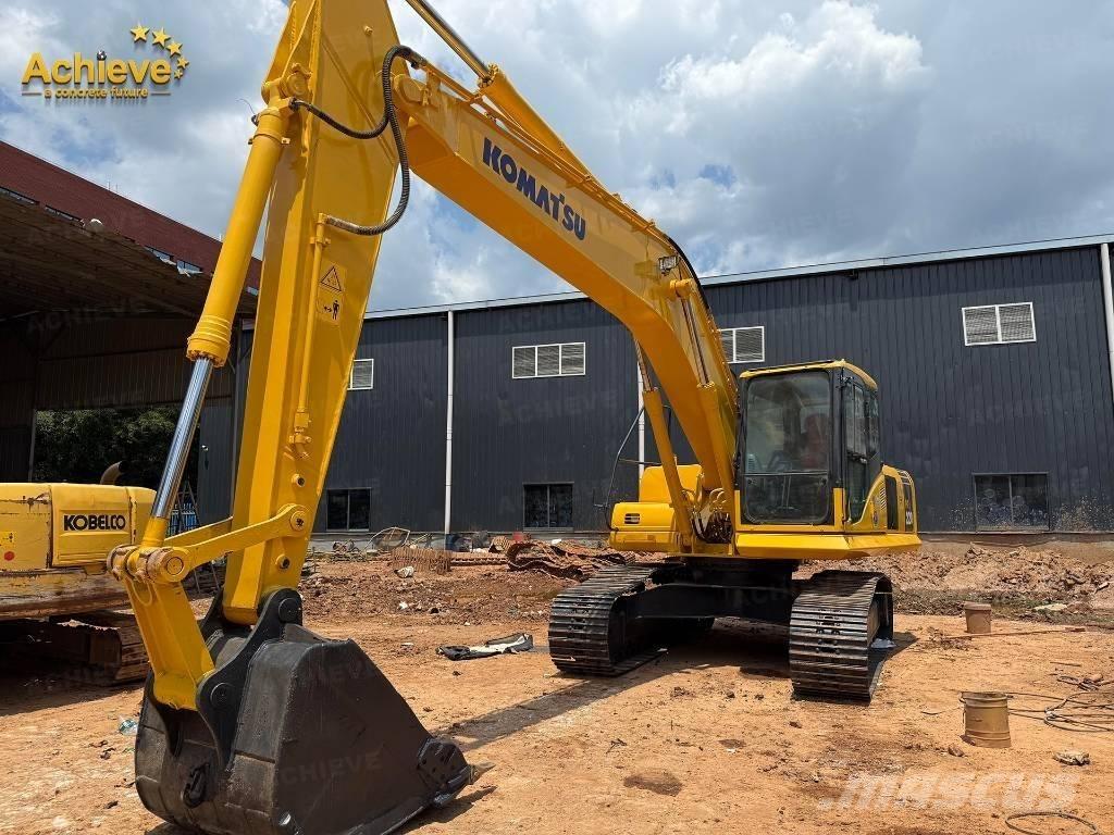Komatsu PC 220 حفارات زحافة