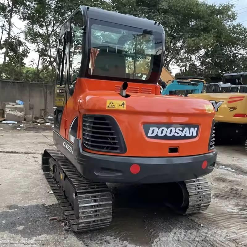 Doosan DX55-9C حفارات صغيرة أقل من 7 طن (حفارات صغيرة)
