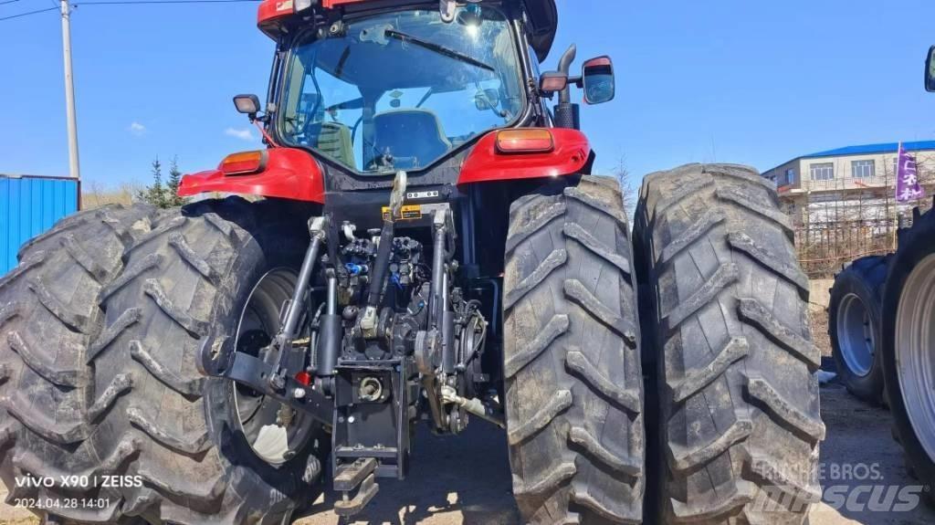 Case IH PUMA 2304 الجرارات