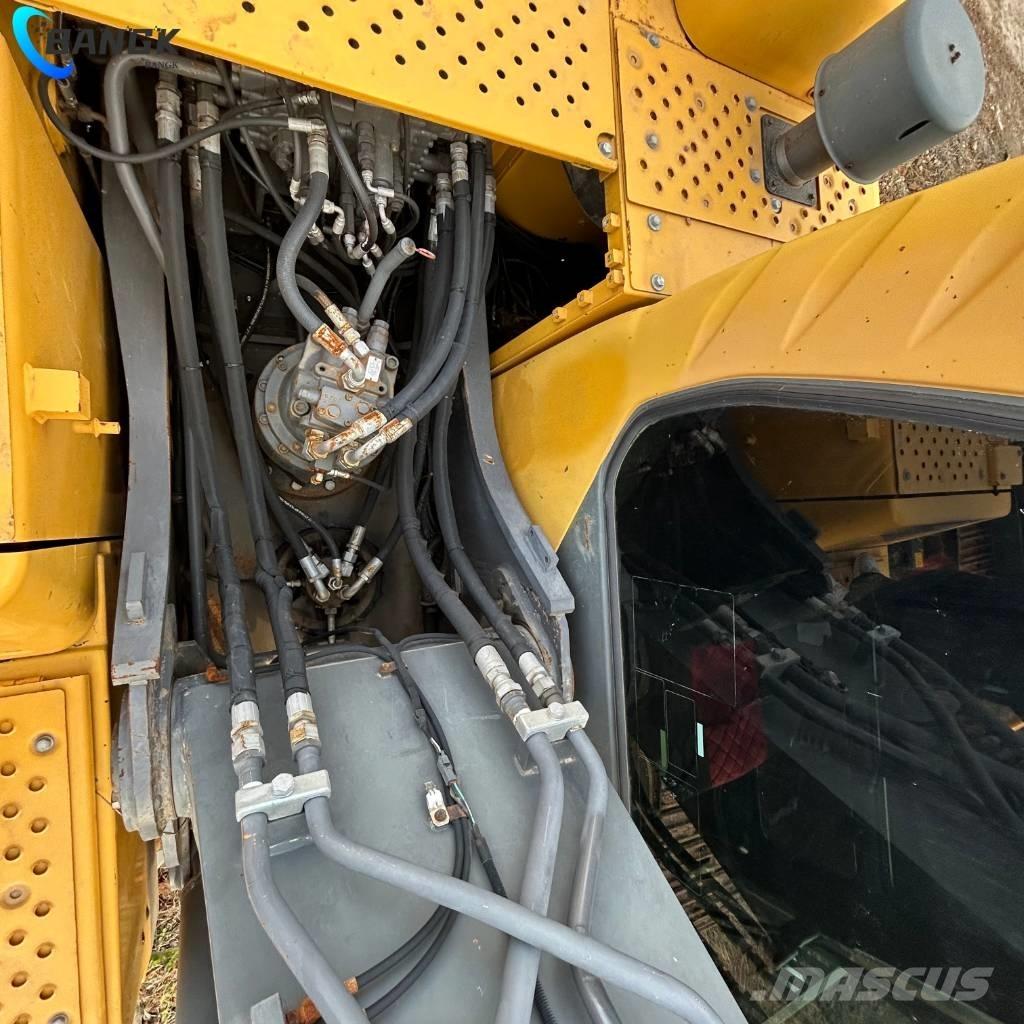 Volvo EC200B حفارات زحافة