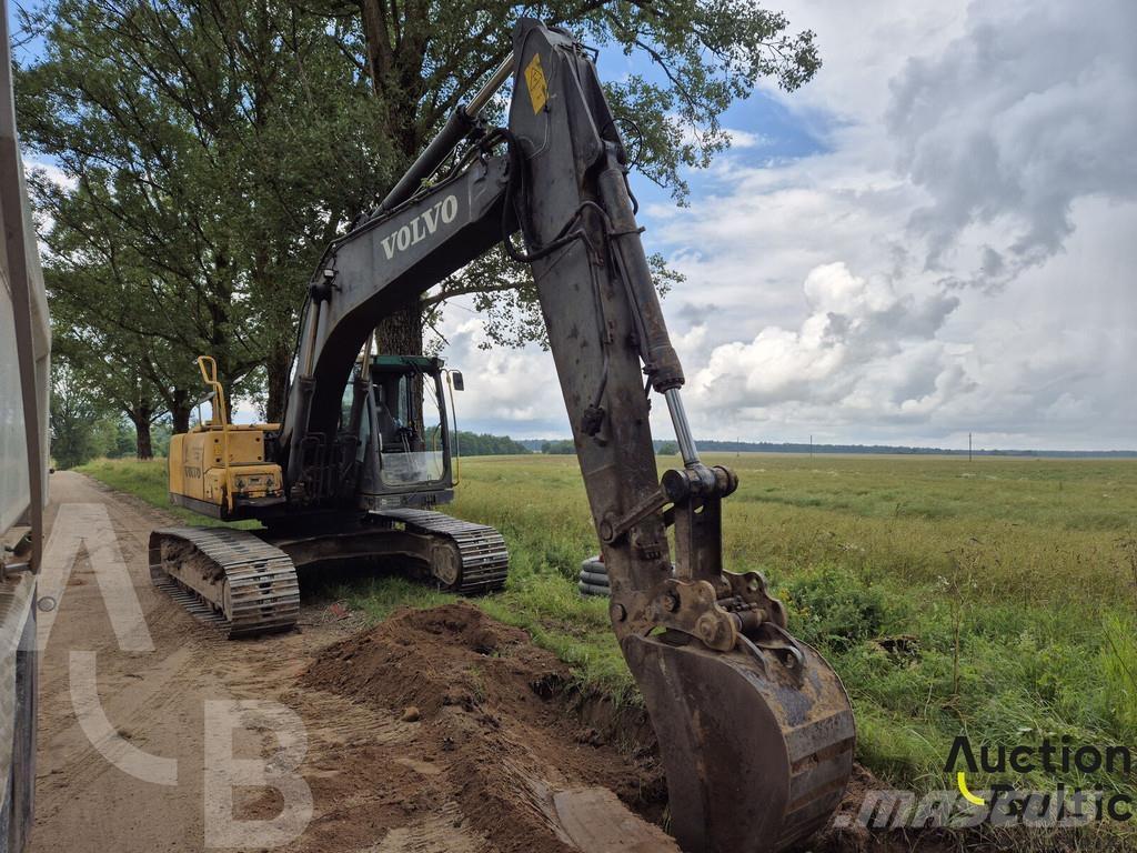 Volvo EC 210 C L حفارات زحافة