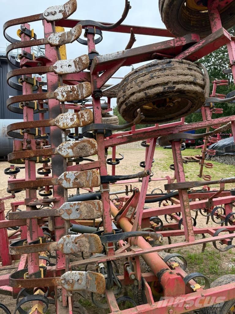 Väderstad NZ600 كاسحات