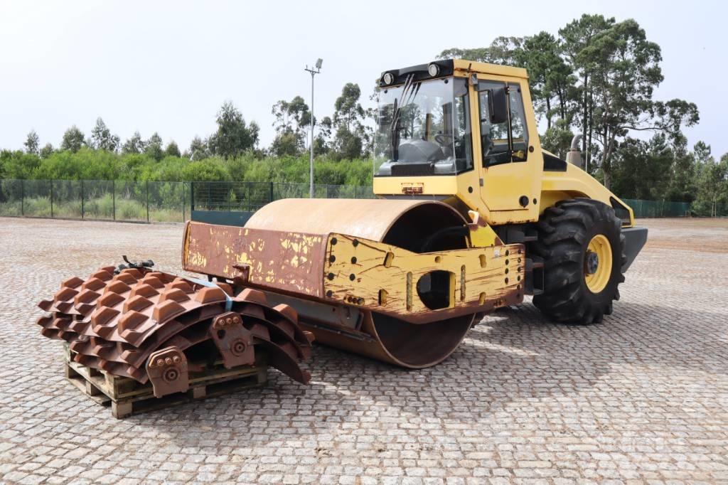 Bomag BW 216 D-4 ضاغطات التربة