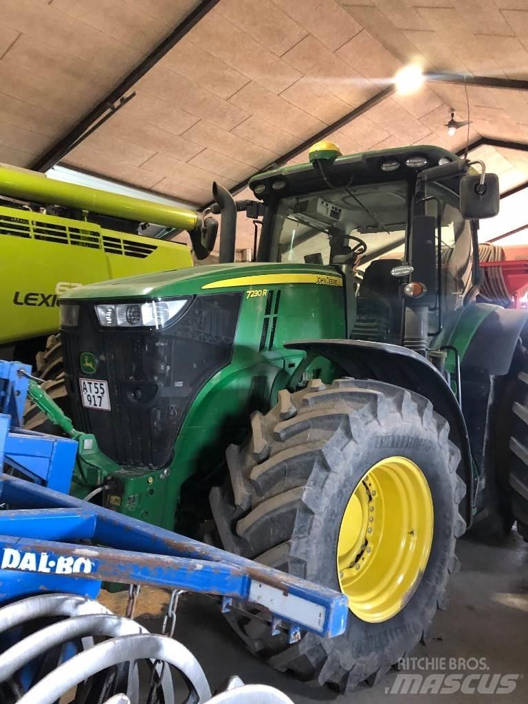 John Deere 7230 R الجرارات