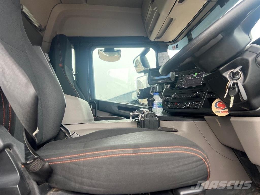 Scania P450 XT شاحنات قلابة