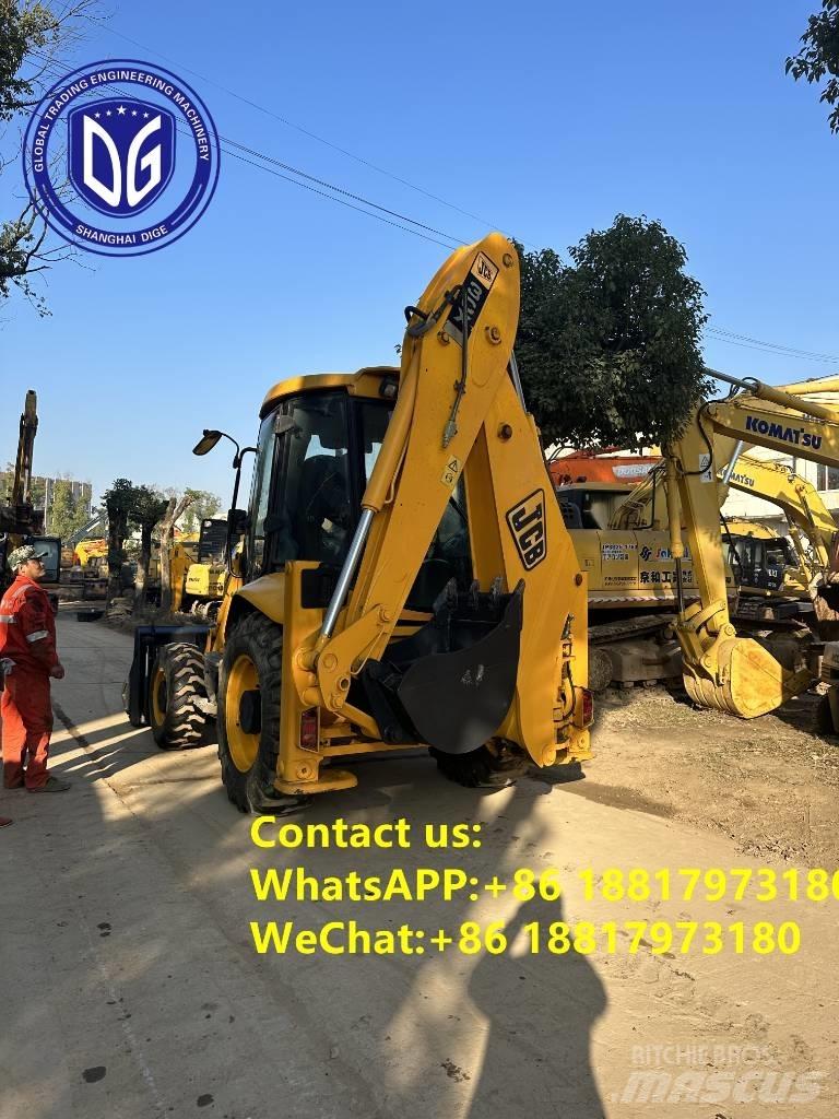 JCB 3 CX لوادر ذات جرافات عكسية